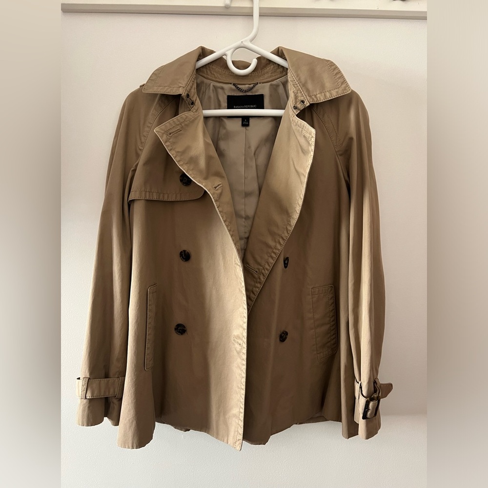 Banana Republic Trench Coat Beige